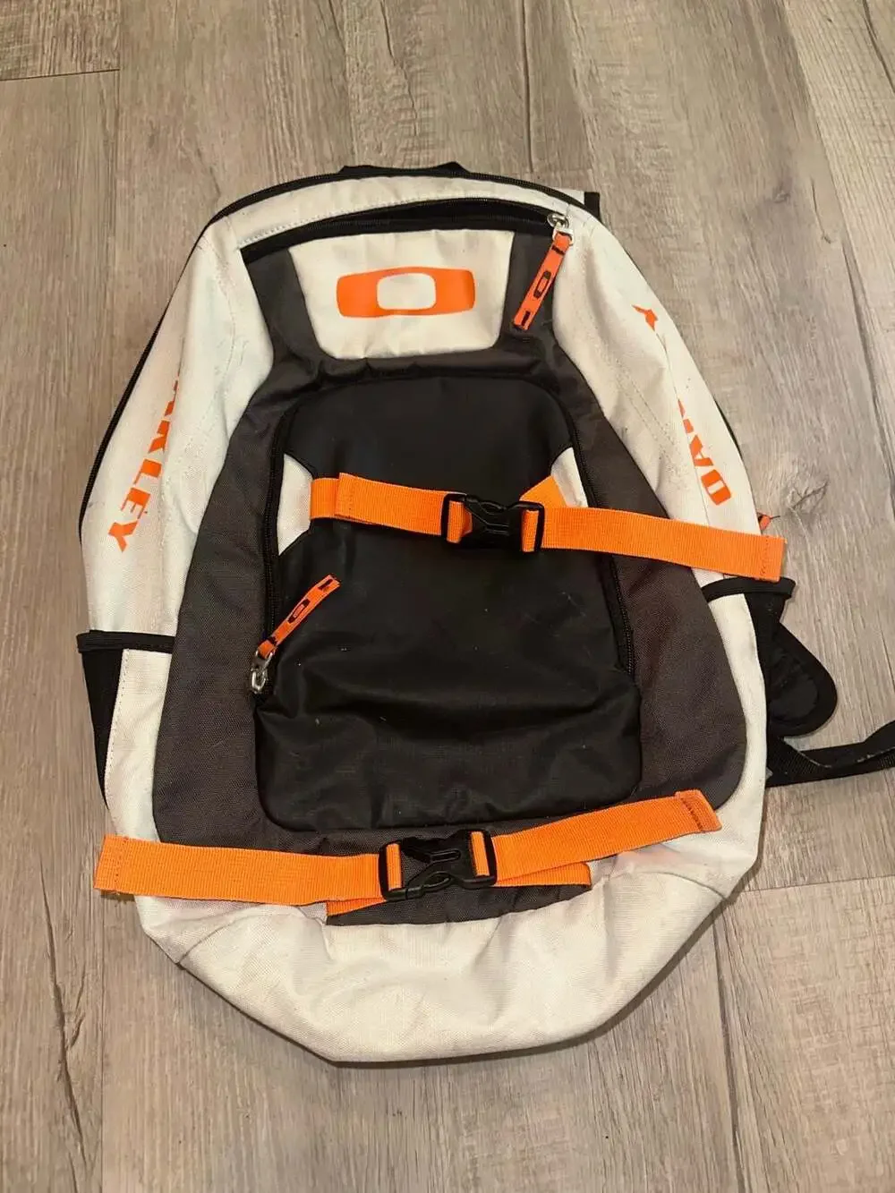 Oakley Base Load Pack Backpack